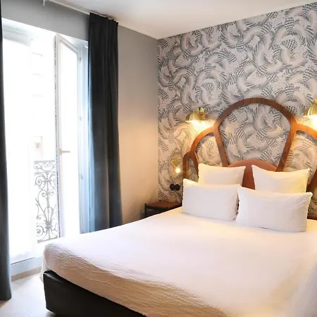 André Latin 3* Parigi